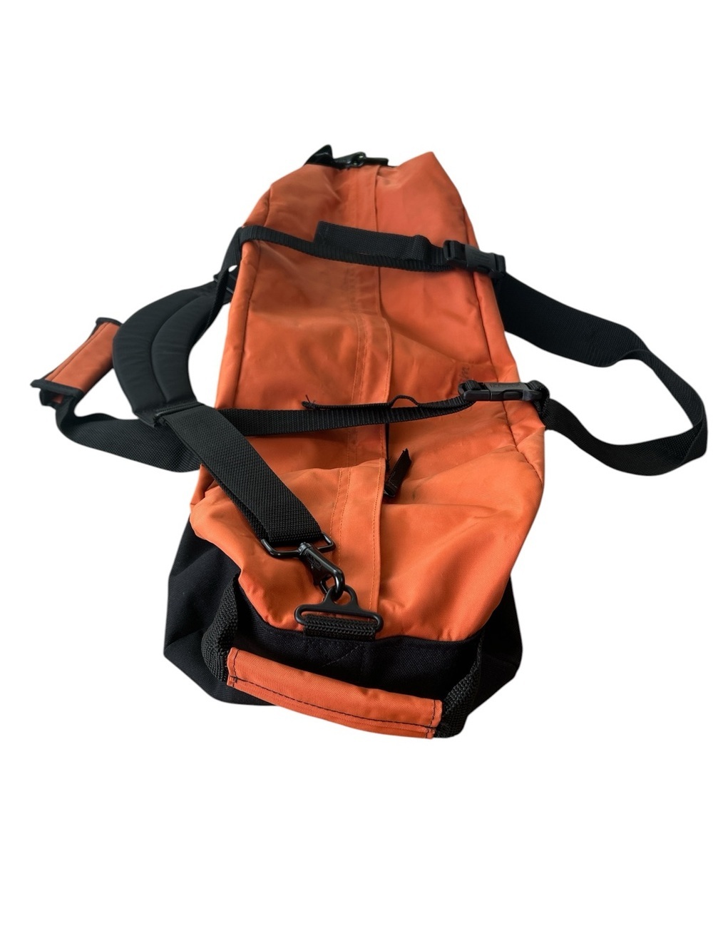 L.L. Bean Travel Bag - Picture 4 of 6